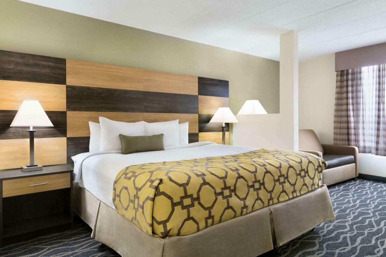 Baymont By Wyndham Florence Cincinnati Bagian luar foto